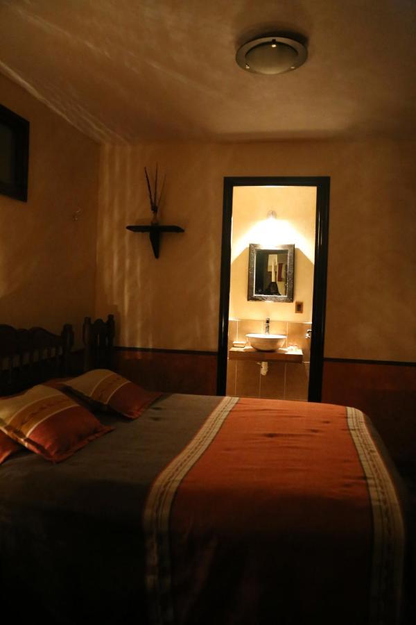 Hotel Del Carmen Tlalpujahua de Rayón الغرفة الصورة